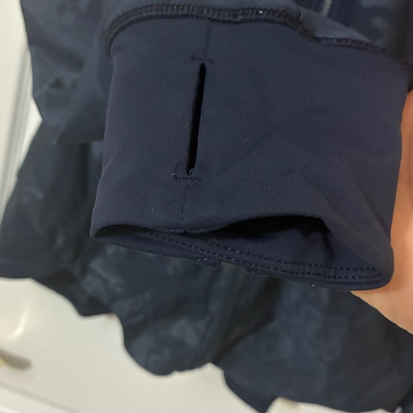 Women's LULULEMON KEEP IT UP JACKET LACEOFLAGE EMBOSSED INKWELL ACTIVE 12 HOODIE - Picture 11 of 17